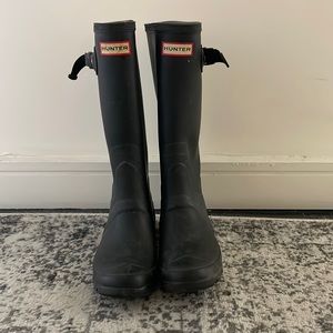 Black Hunter rain boots